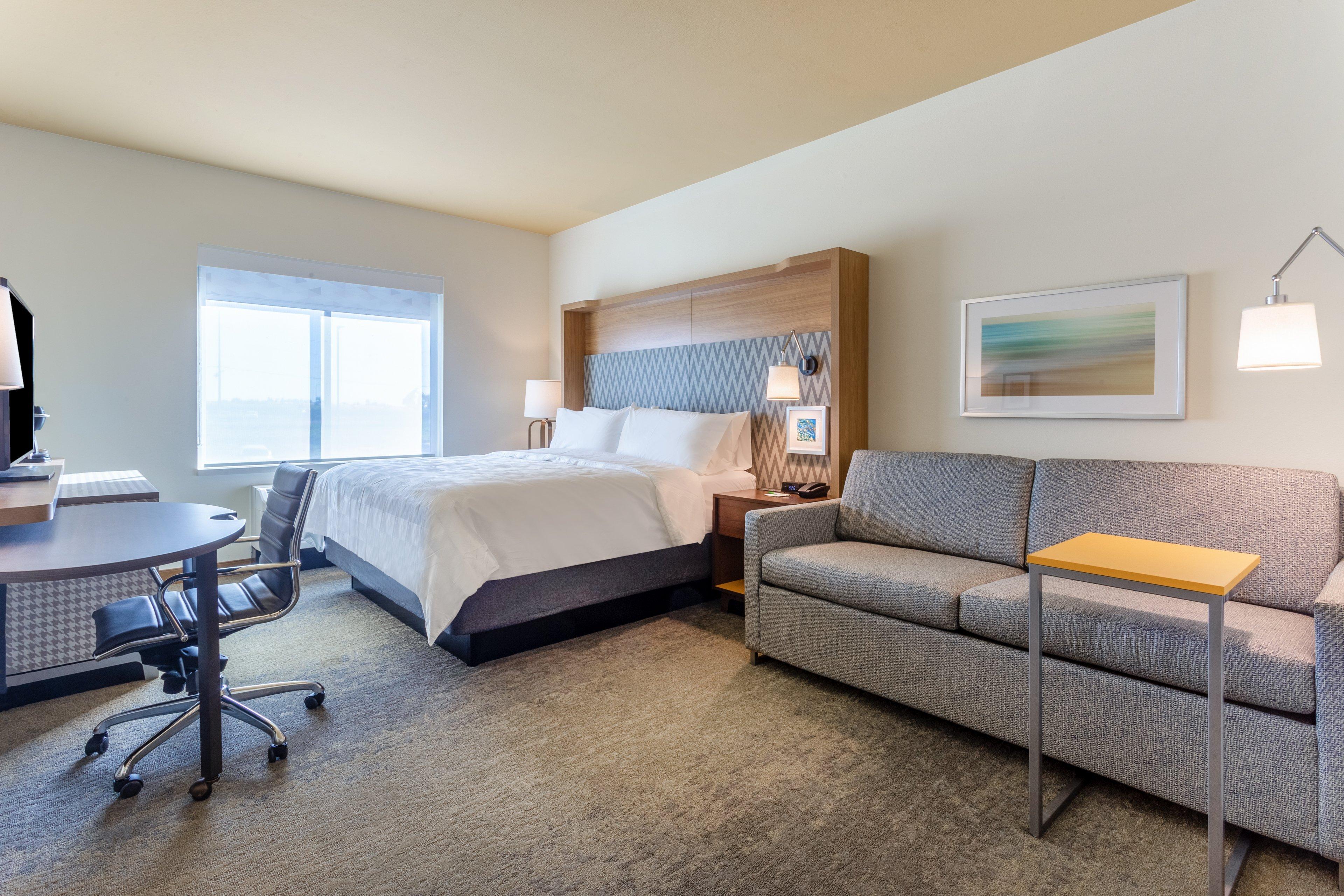 Holiday Inn & Suites Cedar Falls-Waterloo Event Ctr By Ihg Exterior photo